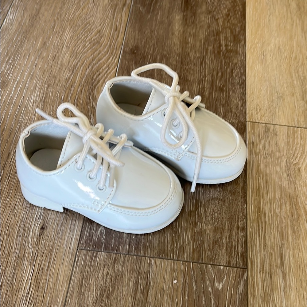 Tender Toes parent walking shoes size 3